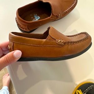 Florsheim kids dress shoes in camel color